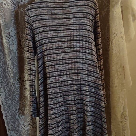 Love Fire Women's Size S tunic dress Boho Striped Black Gray Raspberry - Picture 3 of 9